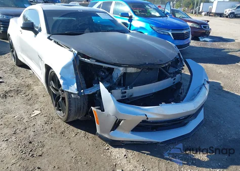 2018 Chevrolet Camaro 2Lt из США, поврежденный, VIN 1G1FC1RS8J0114057